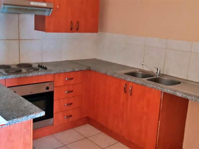 2 Bedroom House in Comet