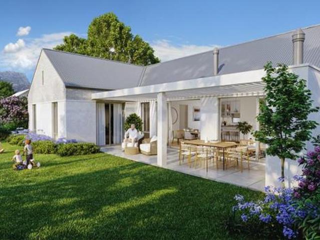 2 Bedroom House in Constantia