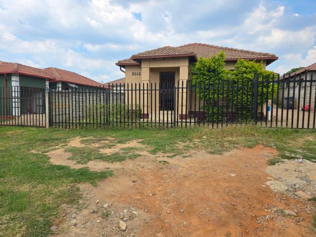 2 Bedroom House in Cosmo City