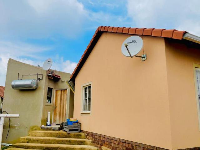 2 Bedroom House in Cosmo City