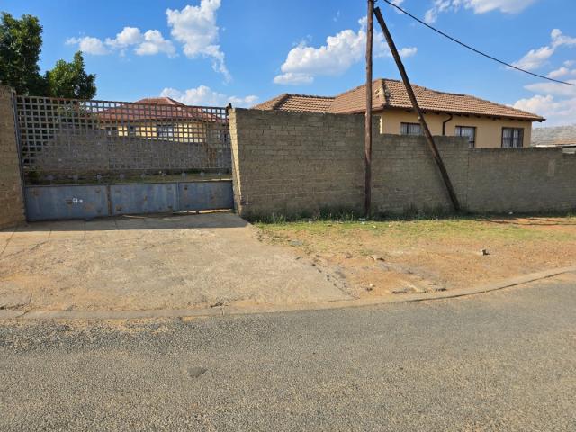 2 Bedroom House in Cosmo City