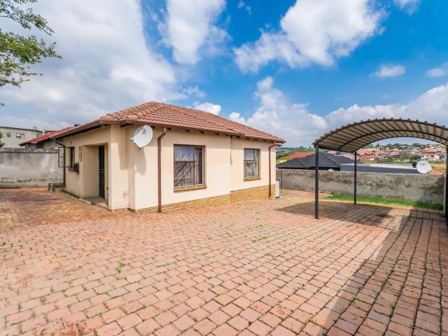 2 Bedroom House in Cosmo City