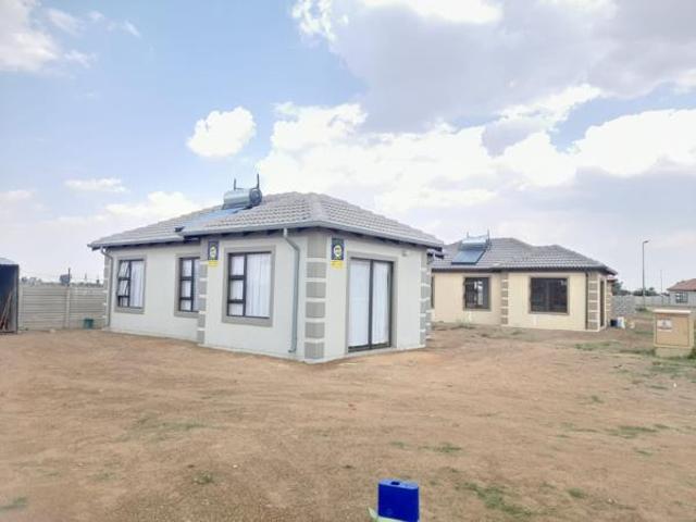2 Bedroom House in Cosmo City
