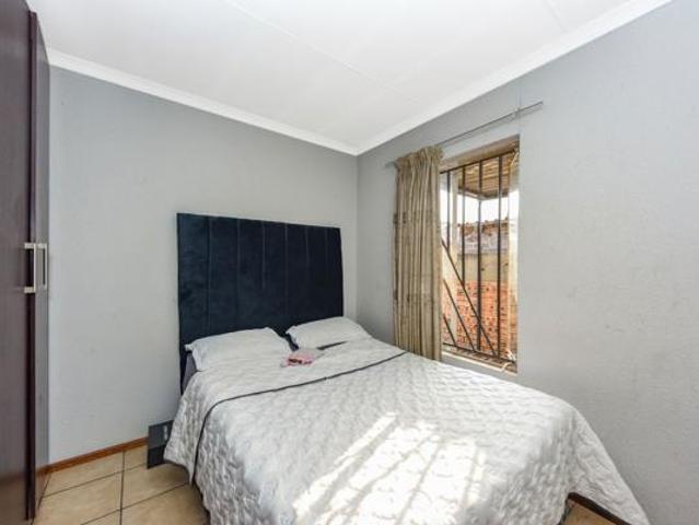 2 Bedroom House in Cosmo City