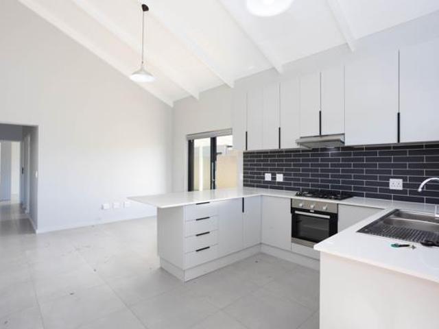 2 Bedroom House in Capri