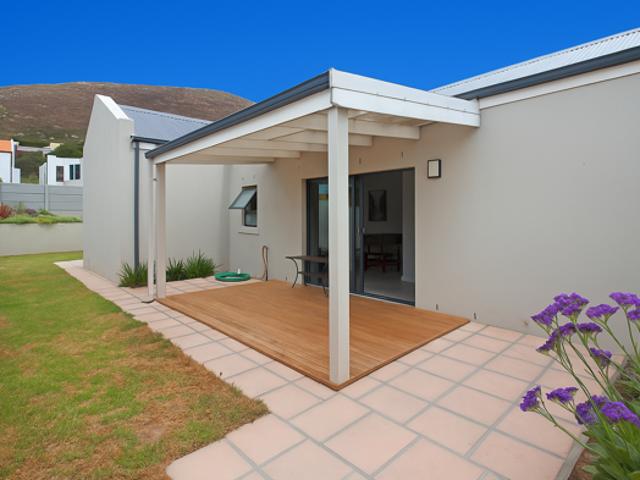 2 Bedroom House in Capri