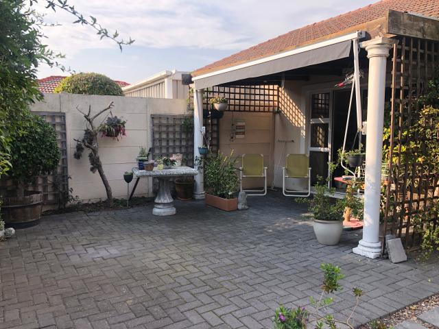 2 Bedroom House in Century City