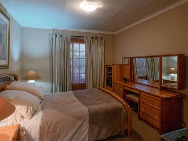 2 Bedroom House in Clubview