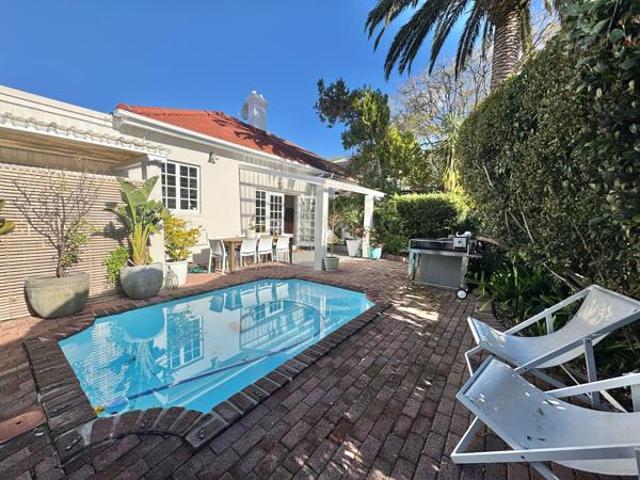 2 Bedroom House in Claremont Upper