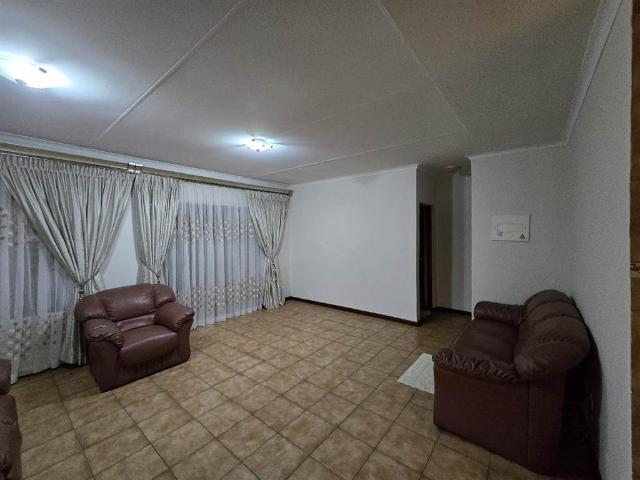 2 Bedroom House in Clearwater Estate