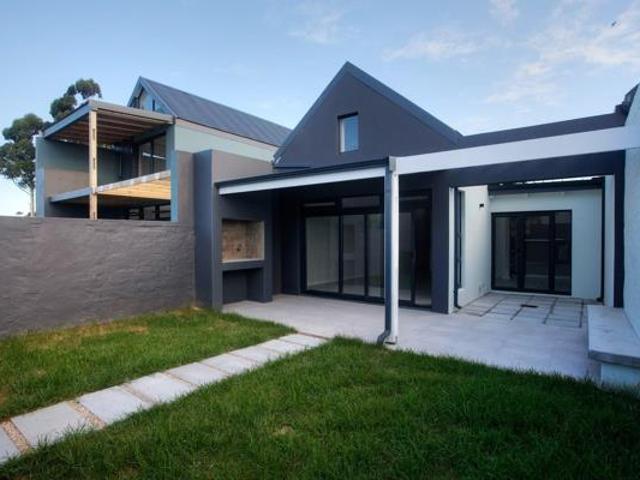 2 Bedroom House in Crossways Farm Village