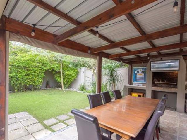 2 Bedroom House in Croydon