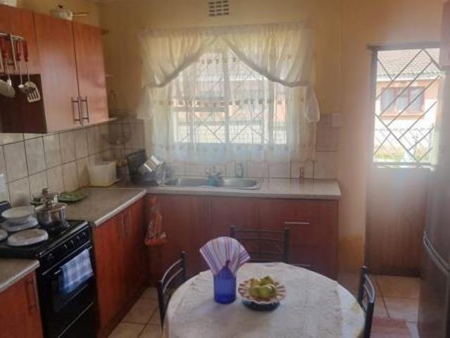 2 Bedroom House in Amalinda