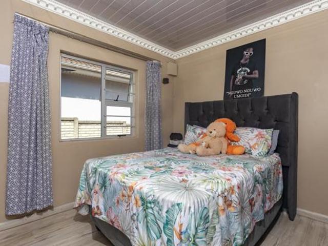 2 Bedroom House in Amalinda