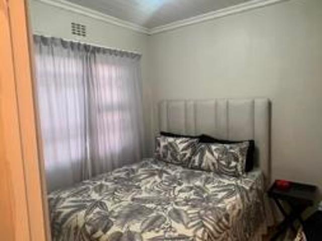 2 Bedroom House in Amalinda