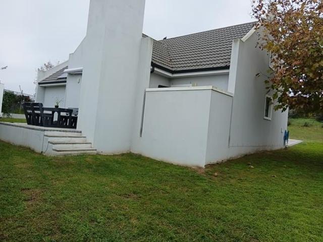 2 Bedroom House in Amandelsig