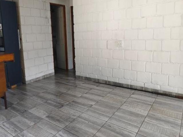 2 Bedroom House in Amanzimtoti