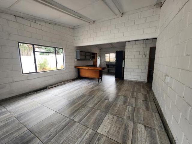 2 Bedroom House in Amanzimtoti