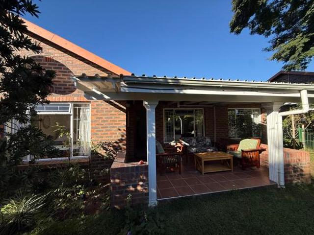 2 Bedroom House in Amberfield
