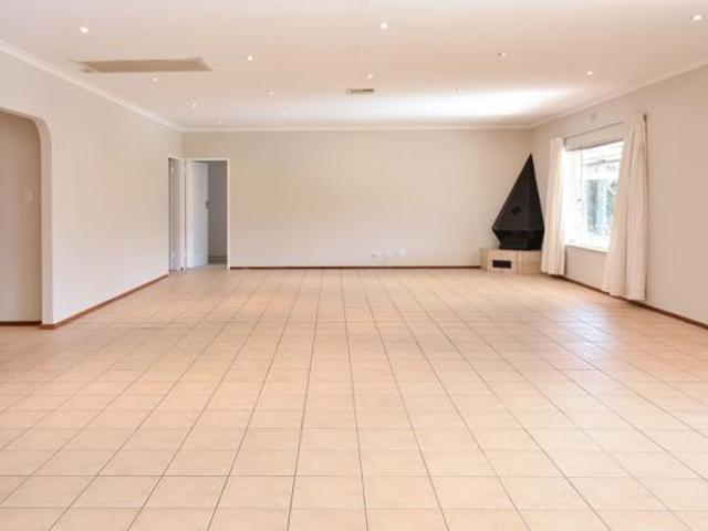 2 Bedroom House in Amberglen