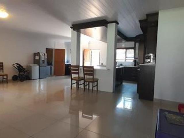 2 Bedroom House in Adamayview