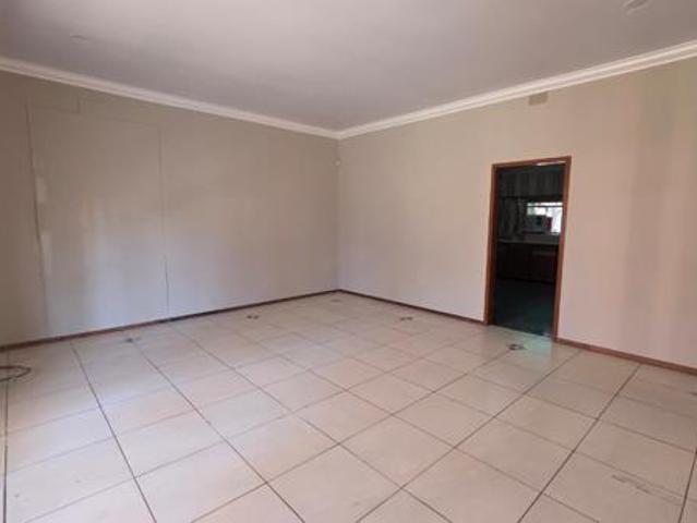 2 Bedroom House in Adamayview