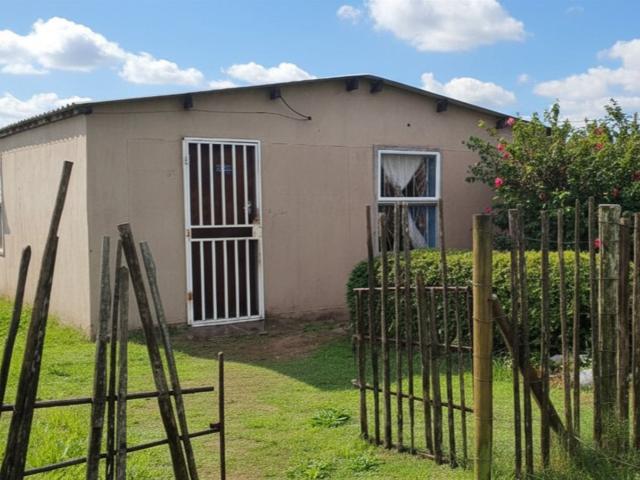 2 Bedroom House in Albertinia