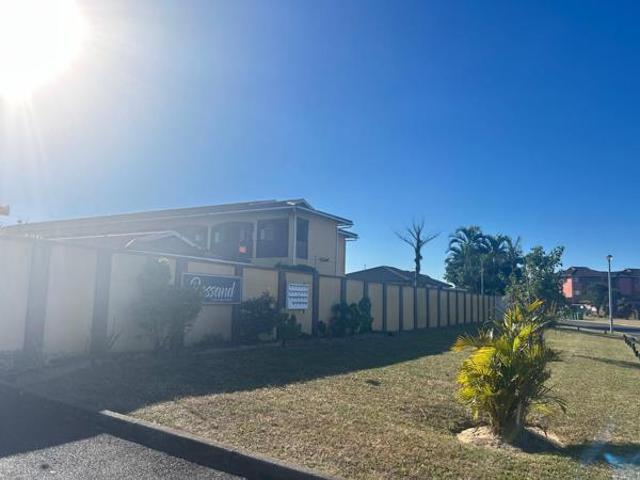 2 Bedroom House in Arboretum