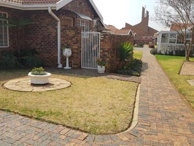2 Bedroom House in Arcon Park