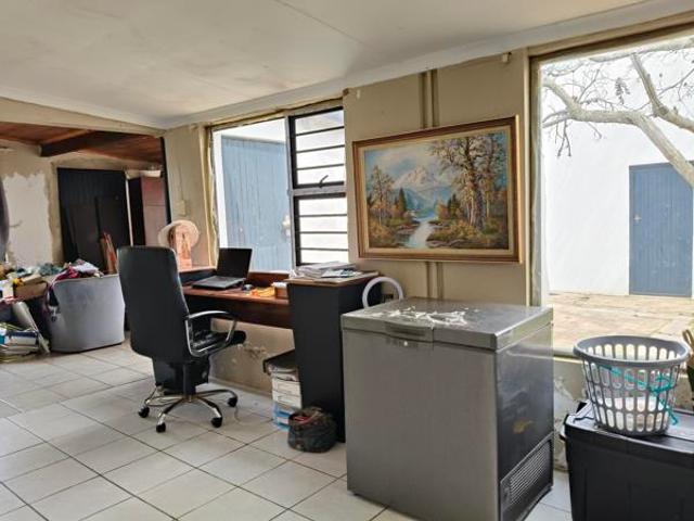 2 Bedroom House in Aston Bay