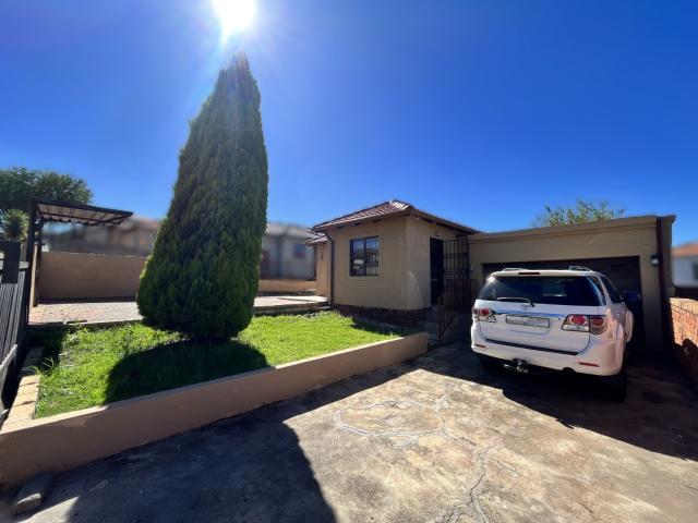 2 Bedroom House in Atteridgeville