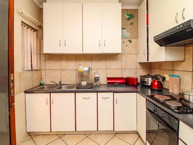 2 Bedroom House in Azalea Park