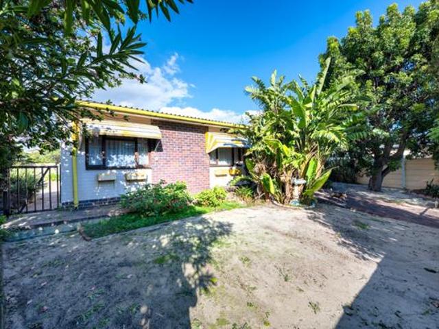 2 Bedroom House in Bothasig