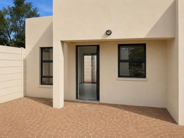 2 Bedroom House in Bothasig