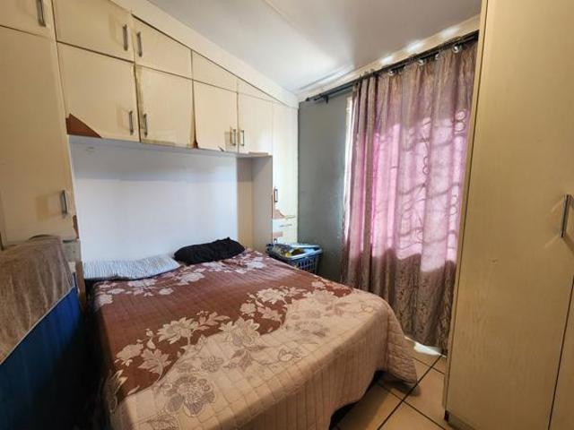 2 Bedroom House in Bombay Heights