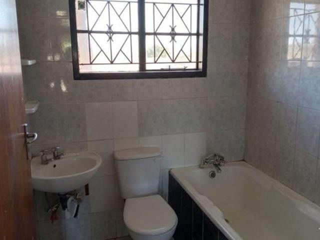 2 Bedroom House in Bombay Heights