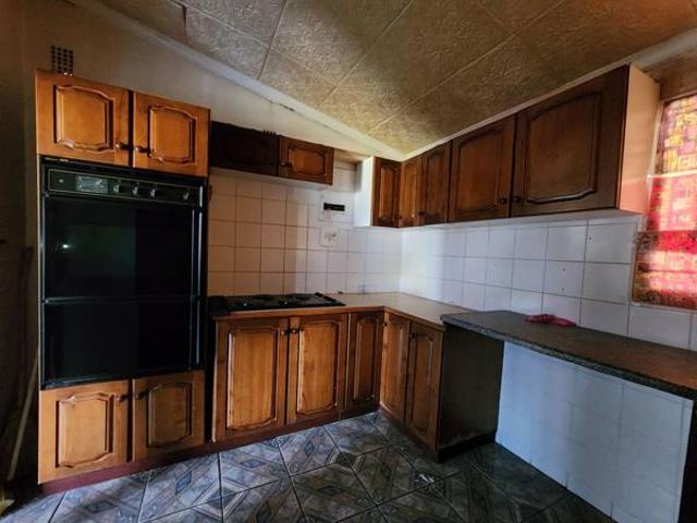 2 Bedroom House in Bombay Heights