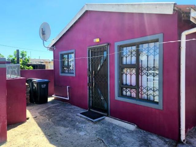 2 Bedroom House in Bongani