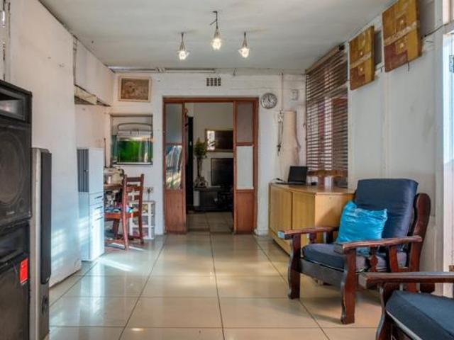 2 Bedroom House in Bonteheuwel