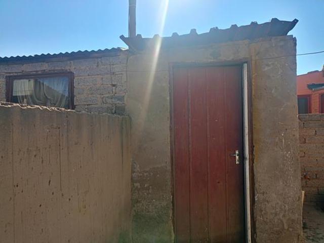 2 Bedroom House in Bophelong