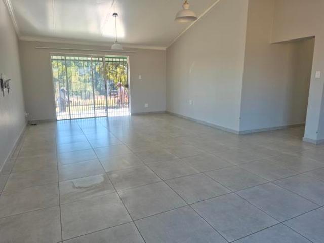 2 Bedroom House in Boschkop AH