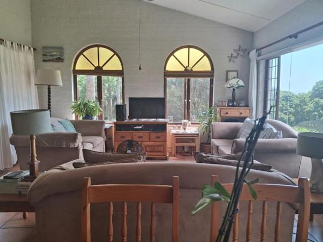 2 Bedroom House in Bazley Beach