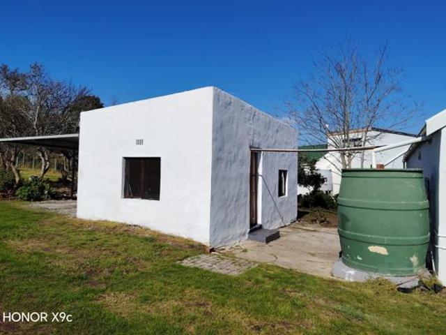 2 Bedroom House in Baardskeerdersbos