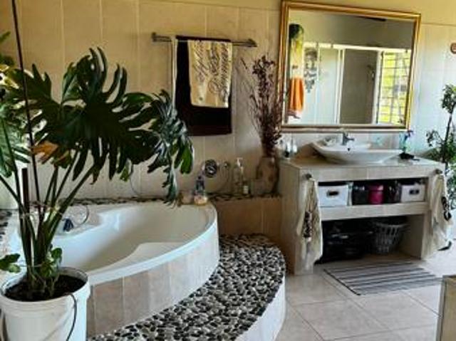 2 Bedroom House in Bettys Bay