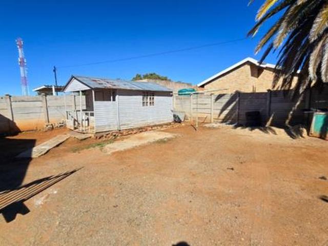 2 Bedroom House in Beaconsfield