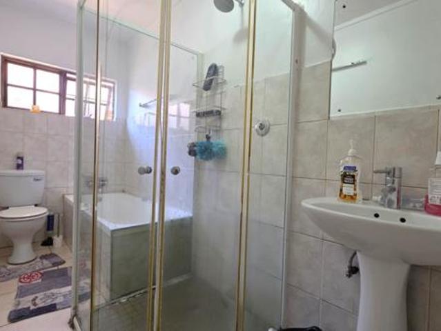 2 Bedroom House in Bendor