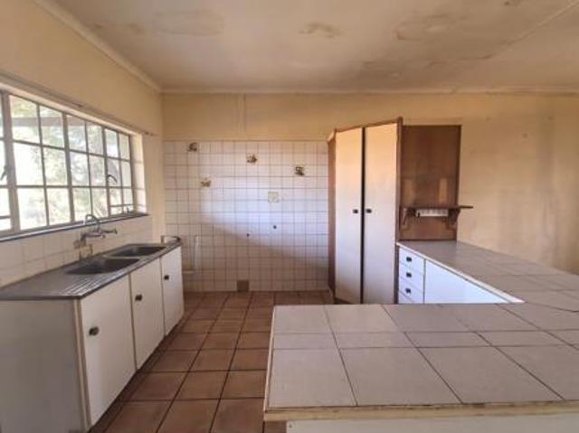 2 Bedroom House in Benoni AH