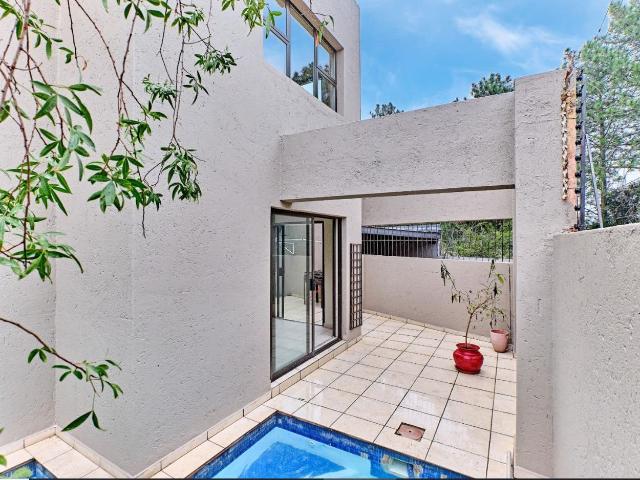 2 Bedroom House in Benmore Gardens