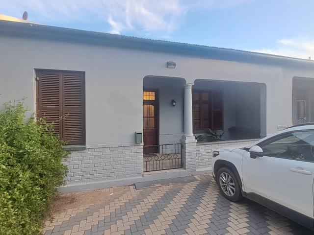 2 Bedroom House in Bergzicht