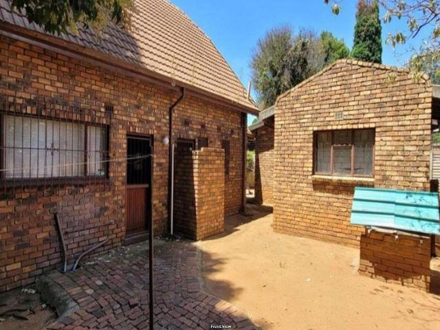 2 Bedroom House in Birch Acres